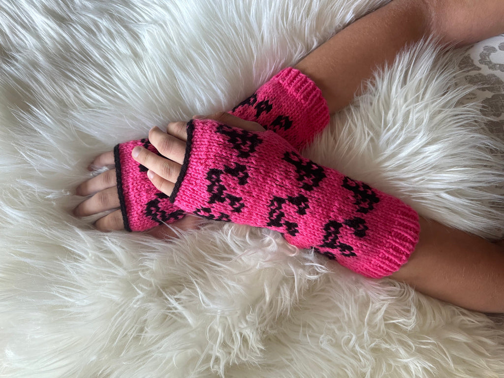 Knitted Arm Warmers: Pink Acrylic Wrist Cuffs with Music Notes